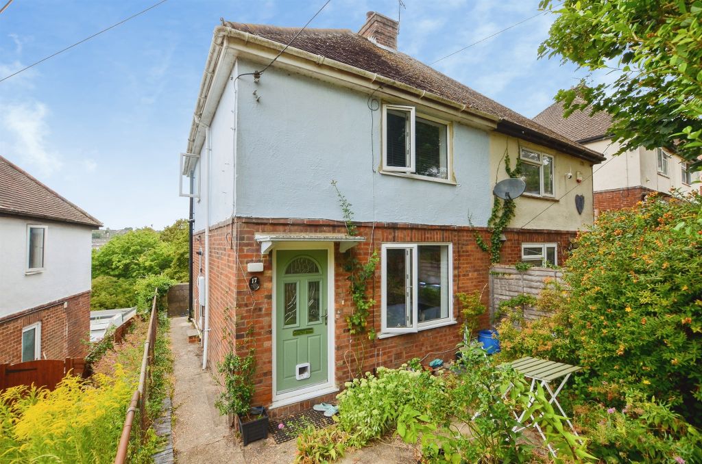 Property photo 1 of 18