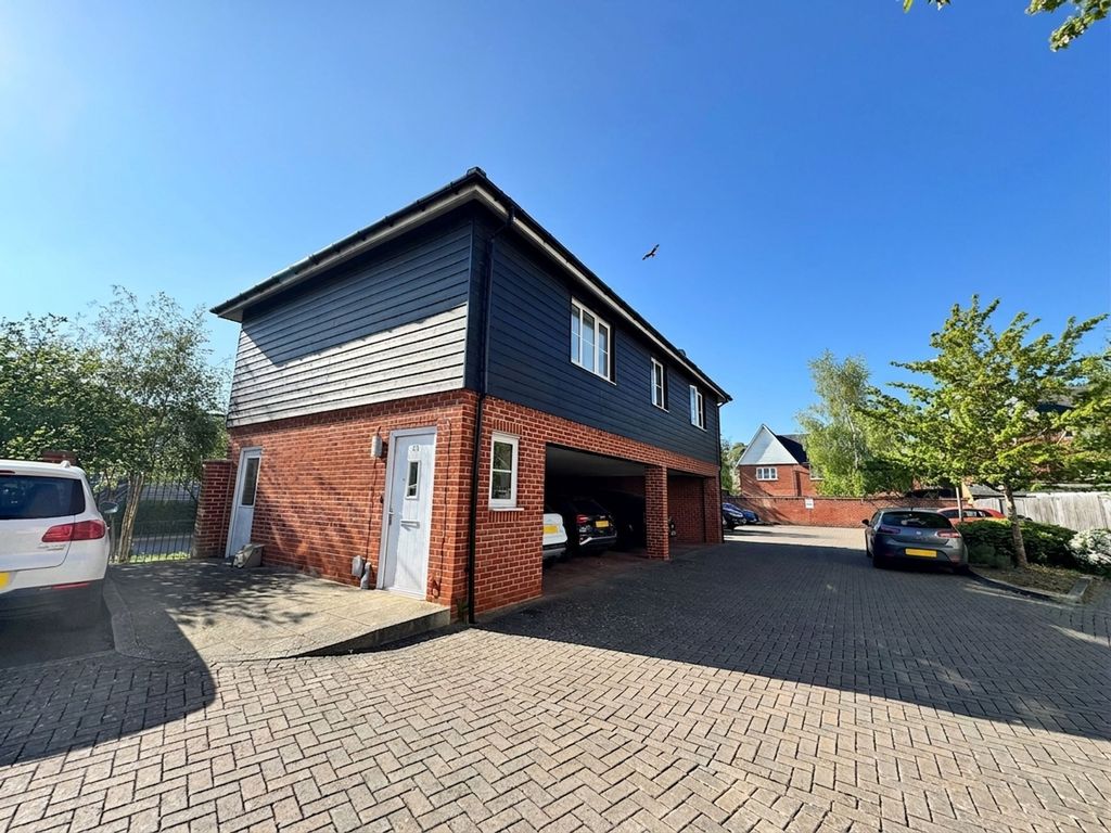 Property photo 1 of 9