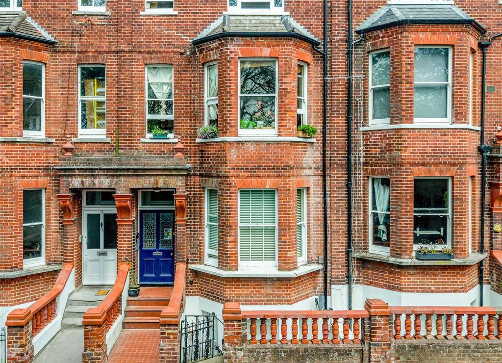 Property photo 1 of 10 Gff 12 College Terrace -17.Jpg
