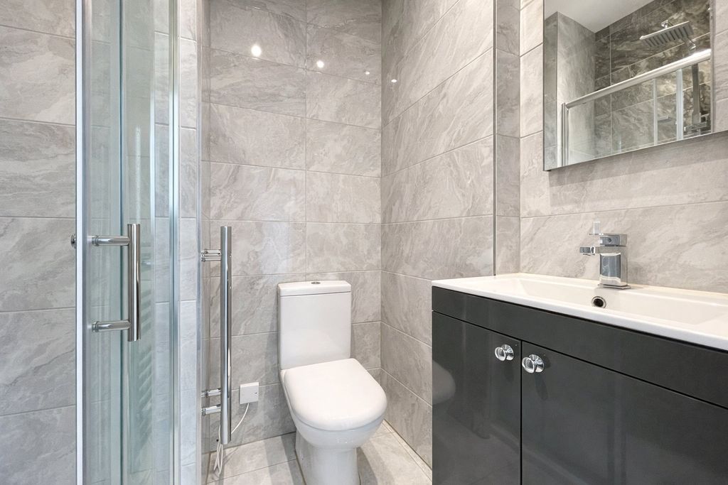 Property photo 2 of 6 Picture No. 10