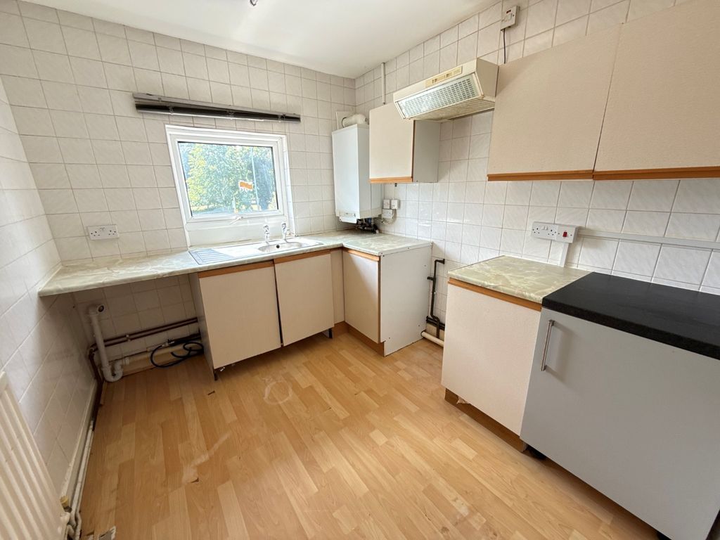 Property photo 2 of 11 4387193