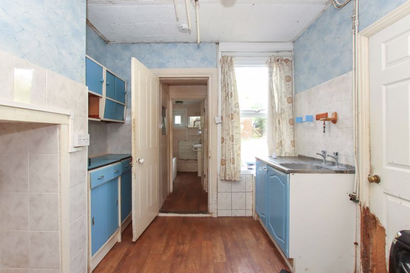 Property photo 3 of 17 Photo 8