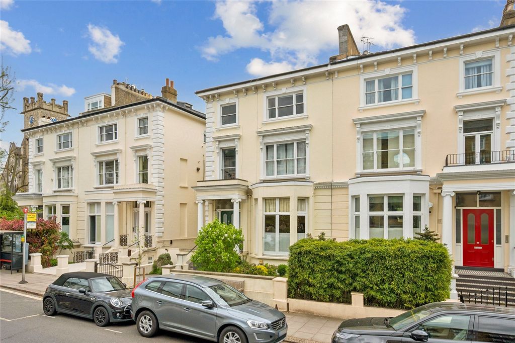 Property photo 2 of 19 Picture No. 11