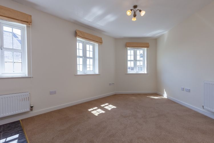 Property photo 3 of 9 281188