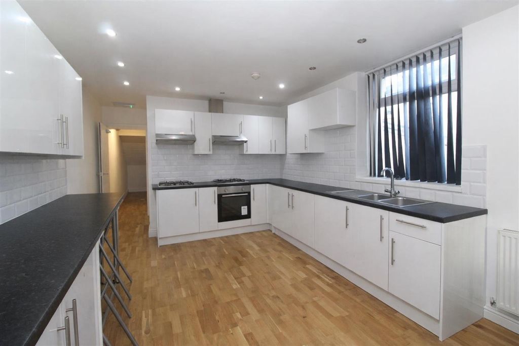 Property photo 2 of 19 83 Pen 1.Png