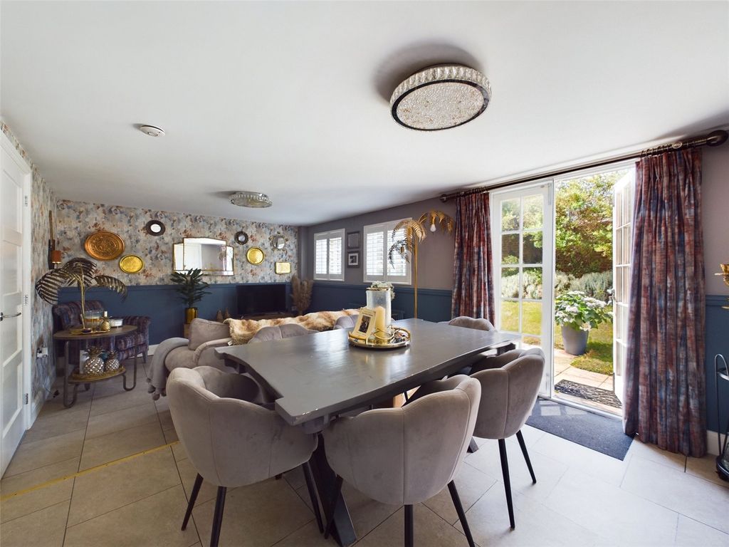 Property photo 2 of 13 Picture 2