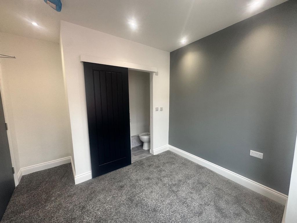 Property photo 3 of 7 Img_1843.Jpeg