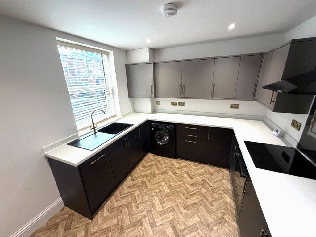 Property photo 2 of 8 Picture No. 14