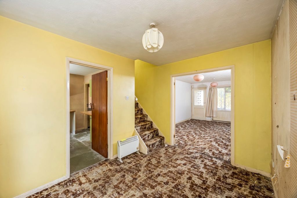 Property photo 3 of 18