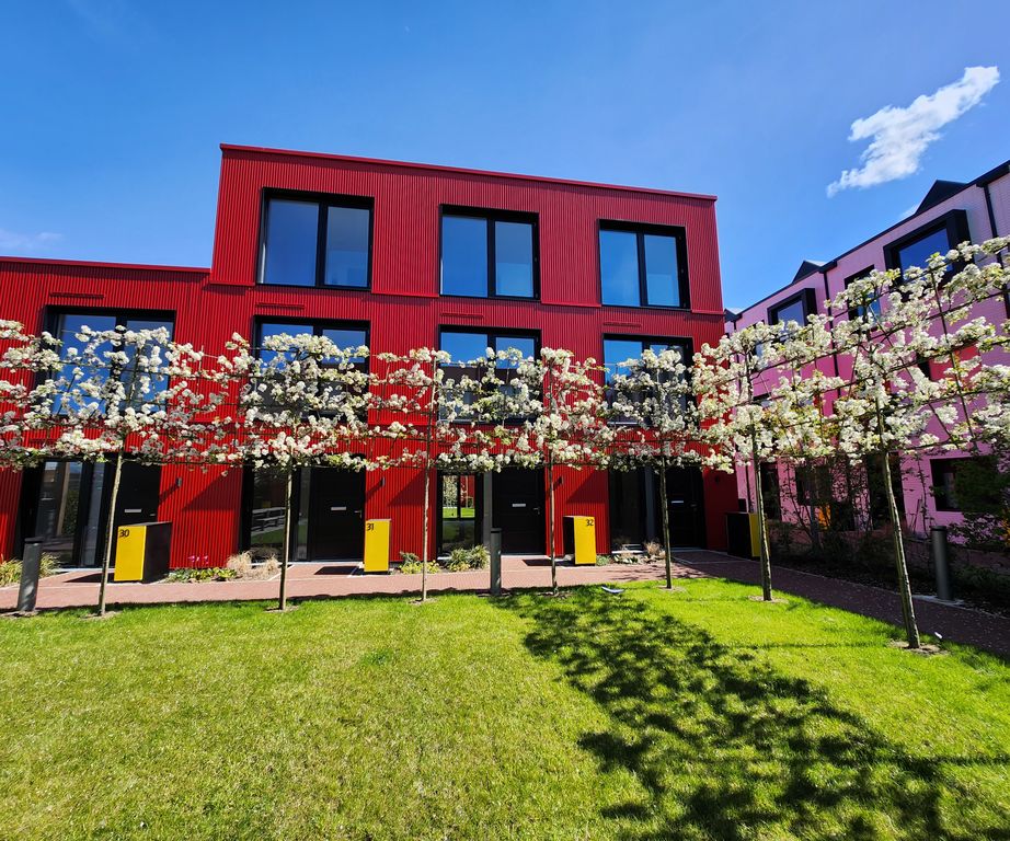 Property photo 1 of 10 Front