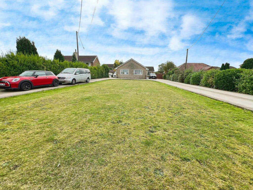 Property photo 3 of 23