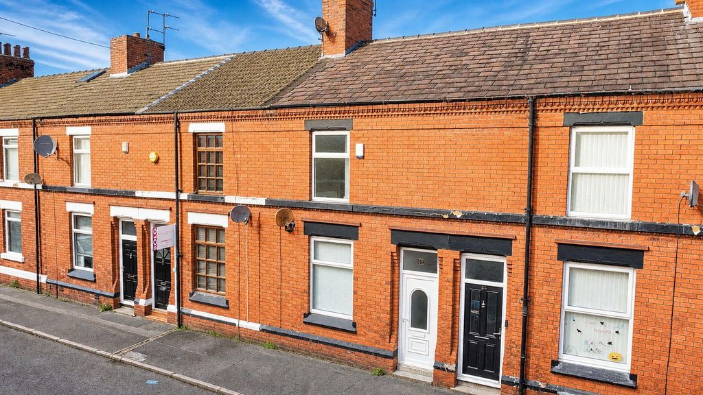 Property photo 1 of 30 Harris Street For Sale