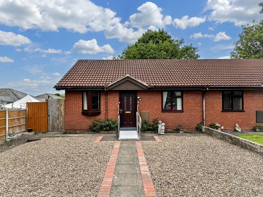 Property photo 1 of 15 4304960