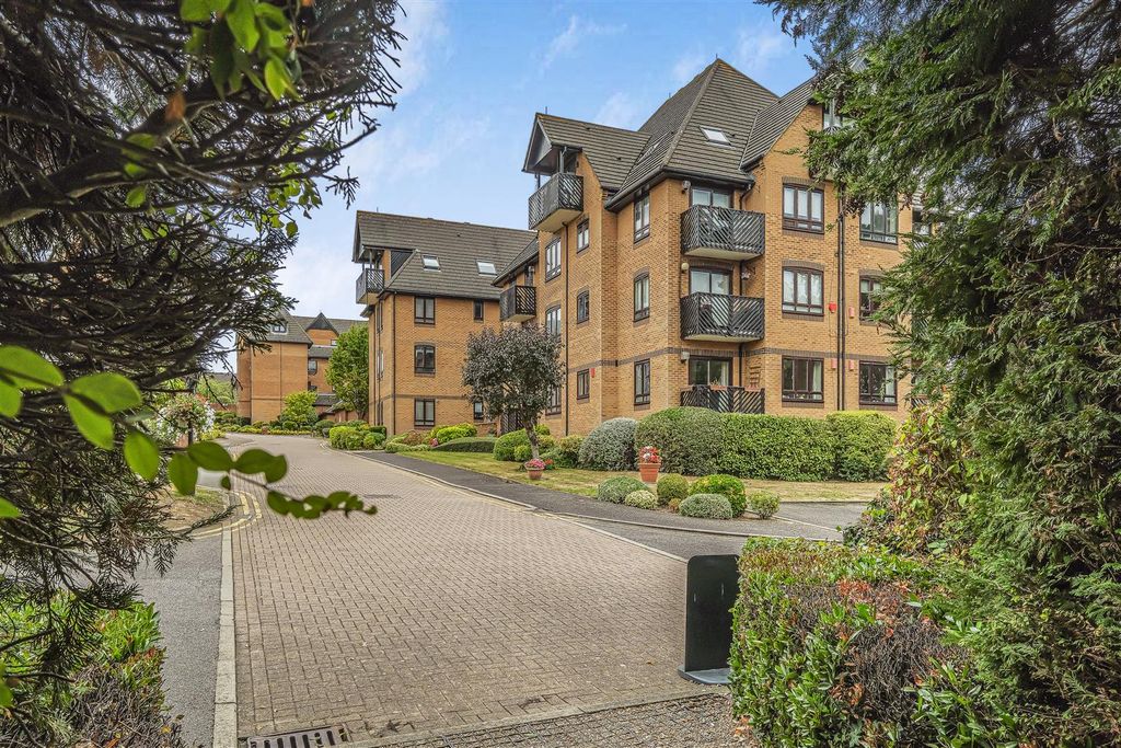 Property photo 1 of 29 1