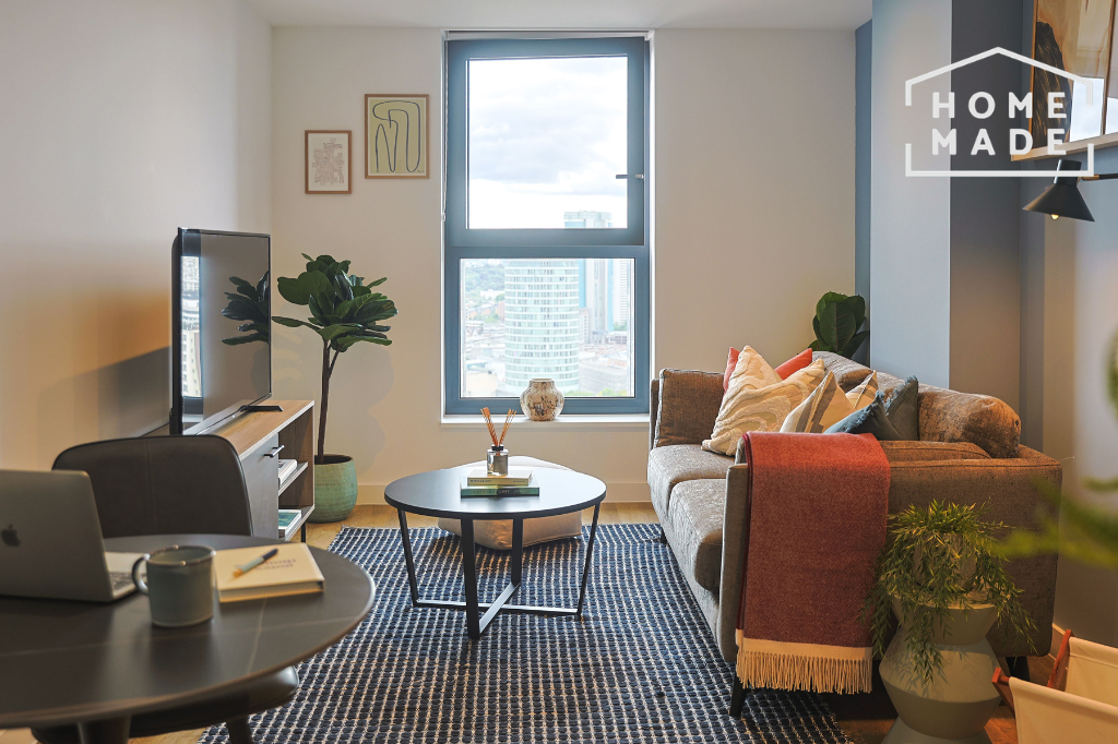 Property photo 2 of 19