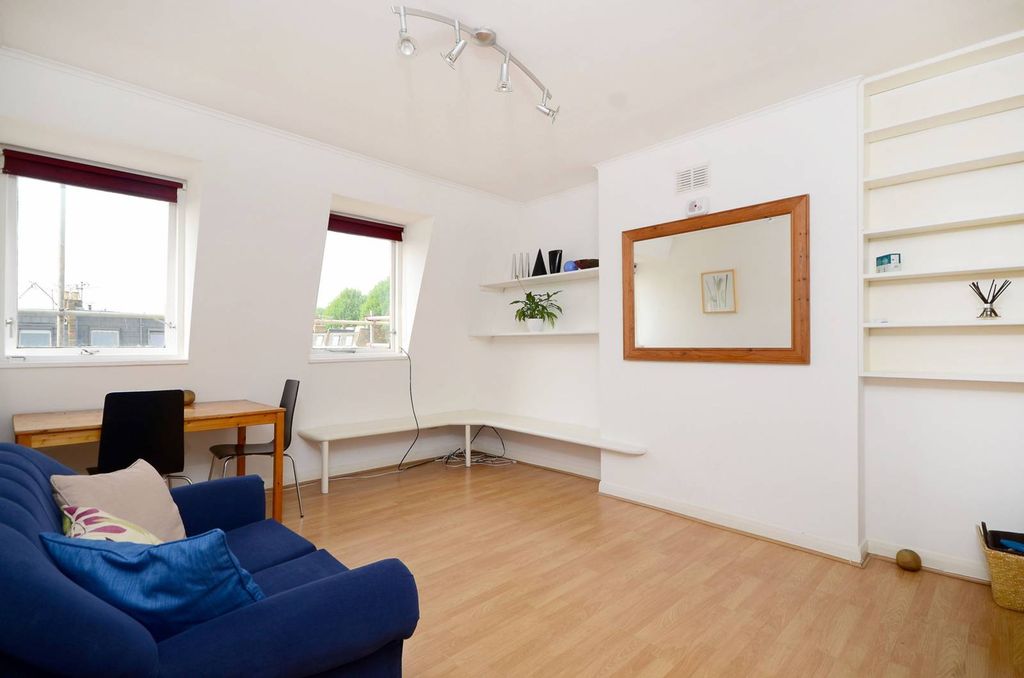 Property photo 1 of 6