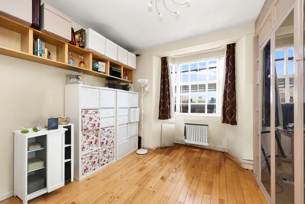 Property photo 3 of 8