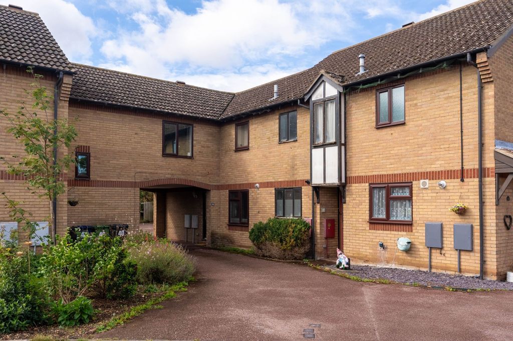 Property photo 1 of 9