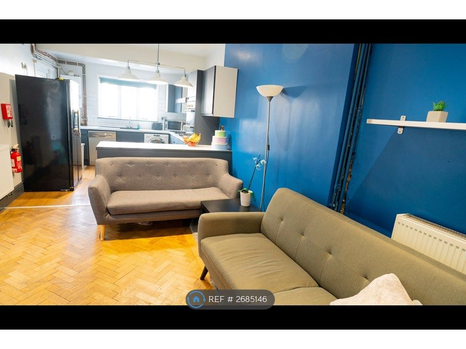 Property photo 2 of 30