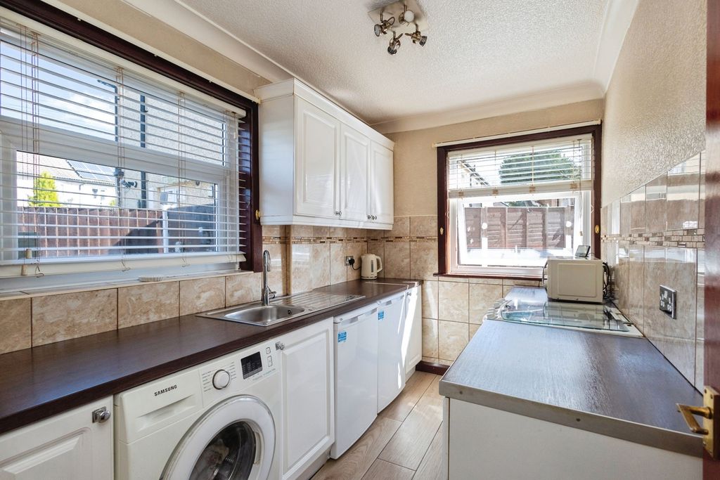 Property photo 2 of 21 Pbox-Img.Jpg