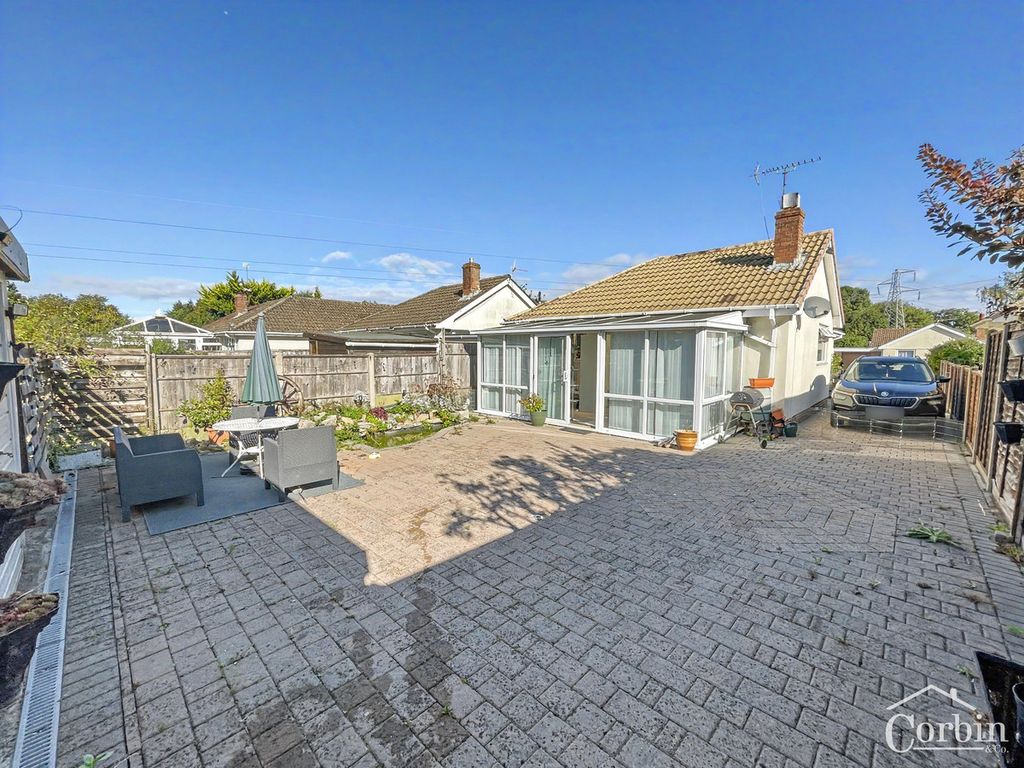 Property photo 2 of 11