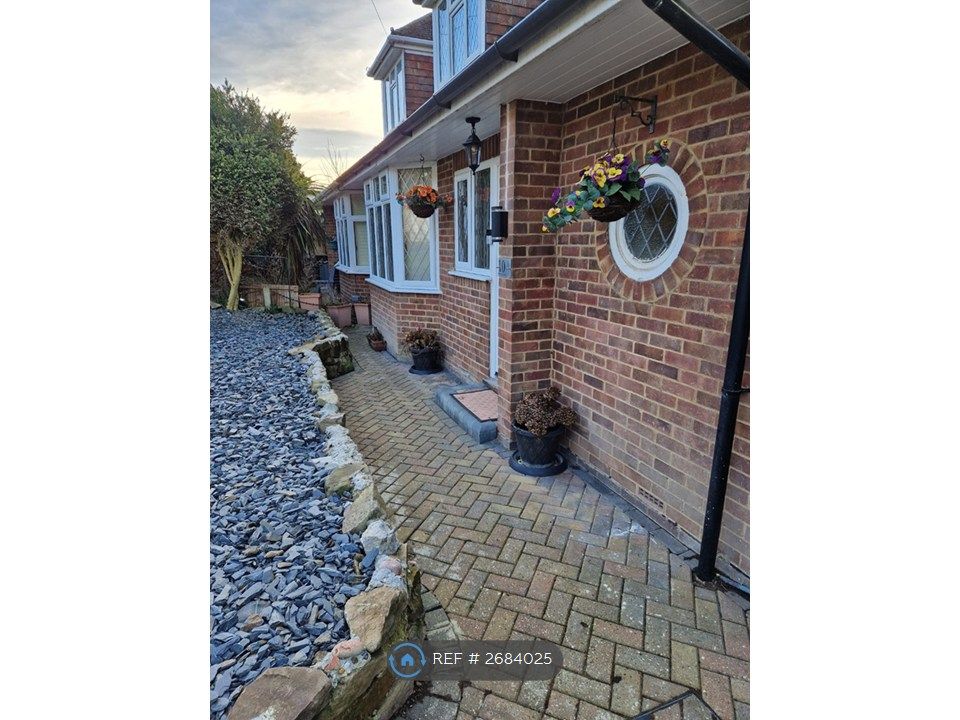 Property photo 3 of 24