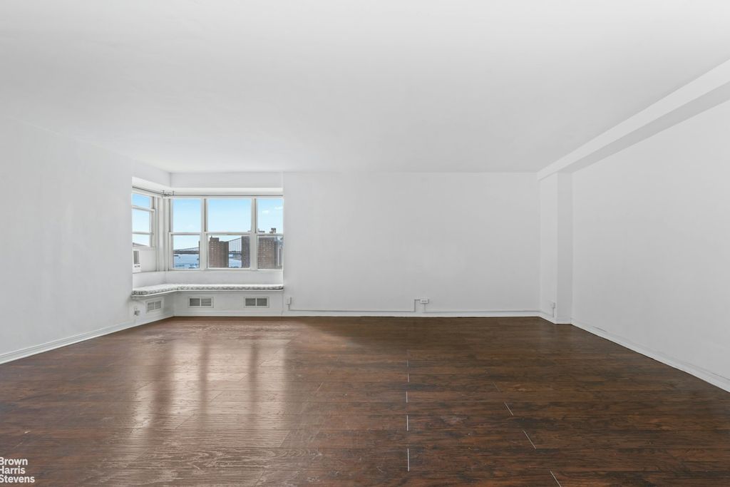Property photo 3 of 10 <Alttext/>
