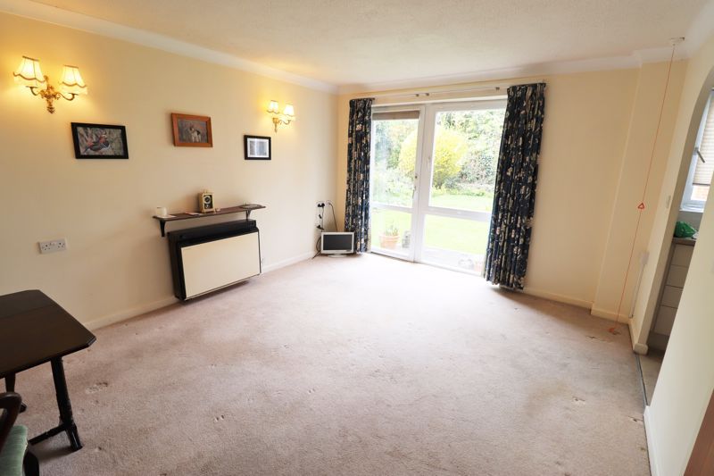 Property photo 3 of 11 Photo 6