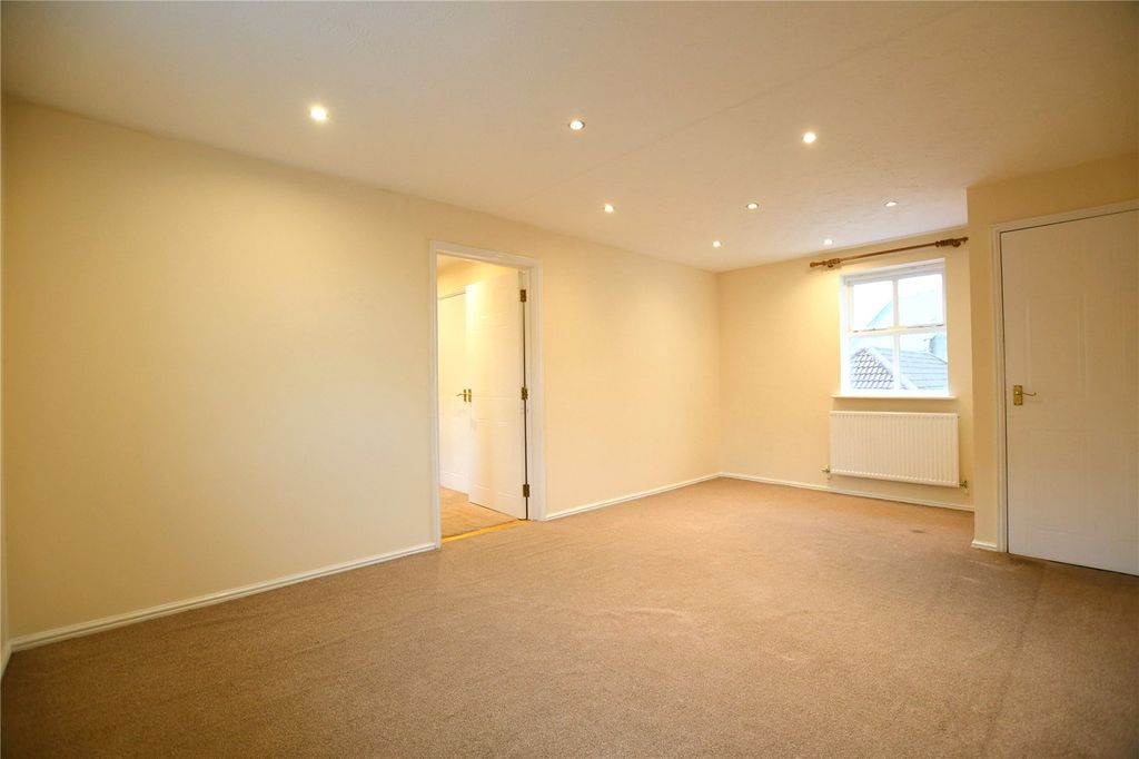 Property photo 3 of 9 Picture No. 04