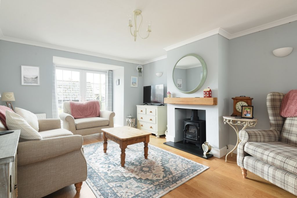 Property photo 3 of 28 52596512