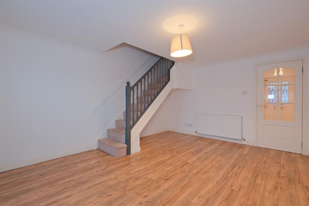 Property photo 2 of 14 Lounge