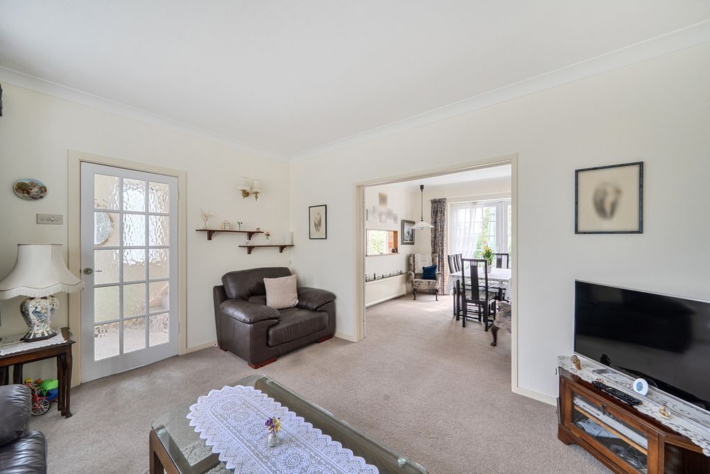 Property photo 3 of 17 1480596-10-6A3410...