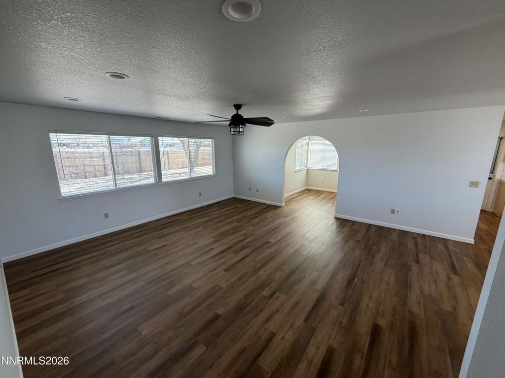 Property photo 3 of 30 <Alttext/>