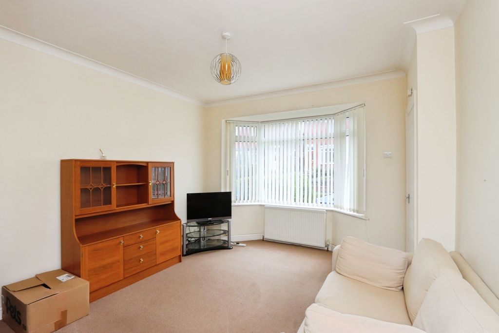 Property photo 3 of 17 Pbox-Img.Jpg