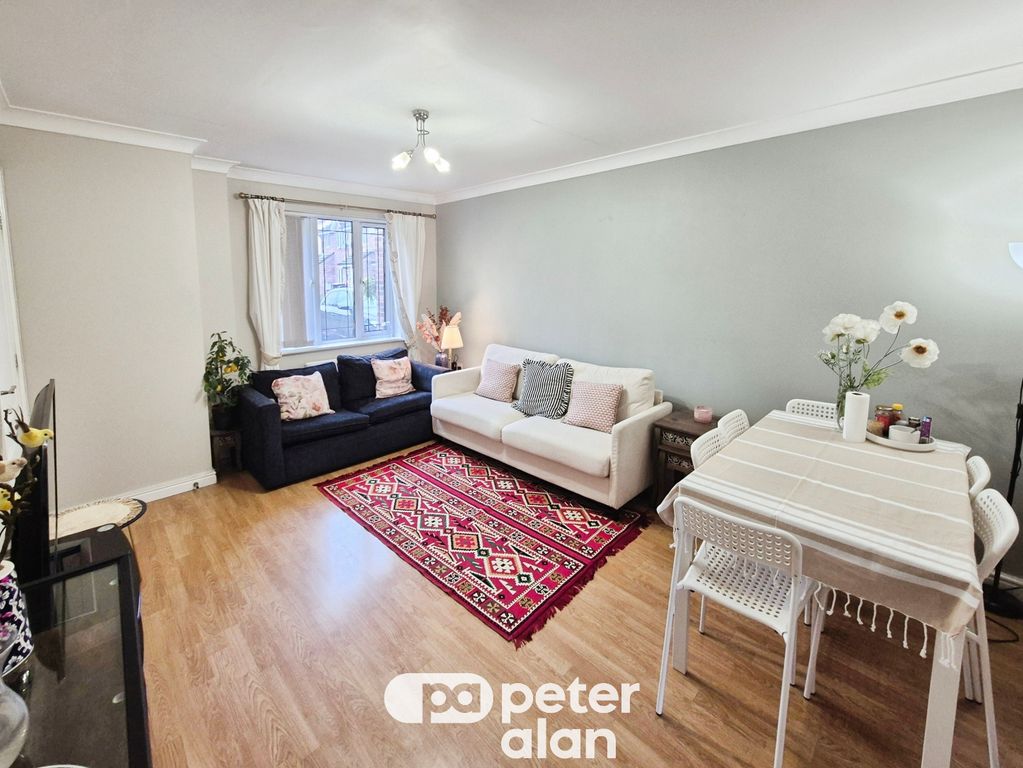 Property photo 3 of 13 Image