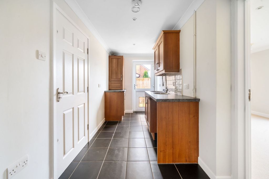 Property photo 3 of 22