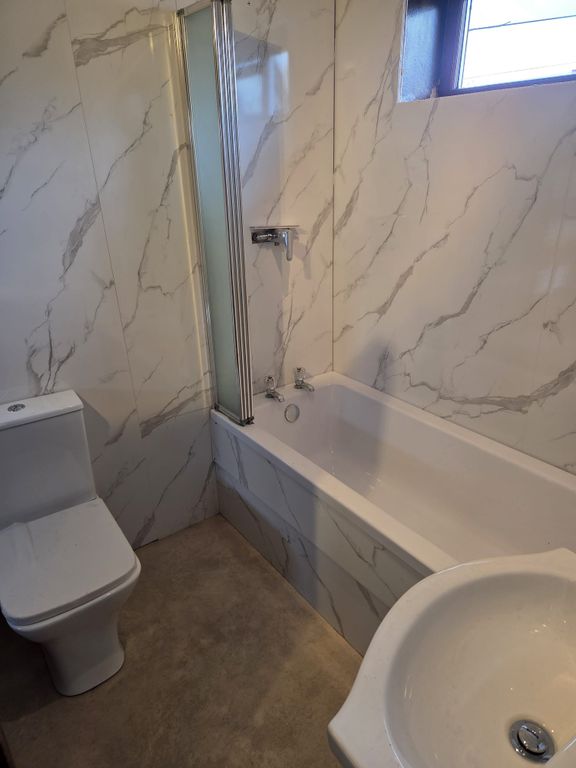 Property photo 2 of 2 Bath