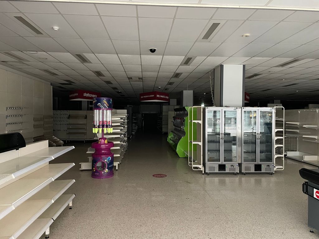 Property photo 3 of 8