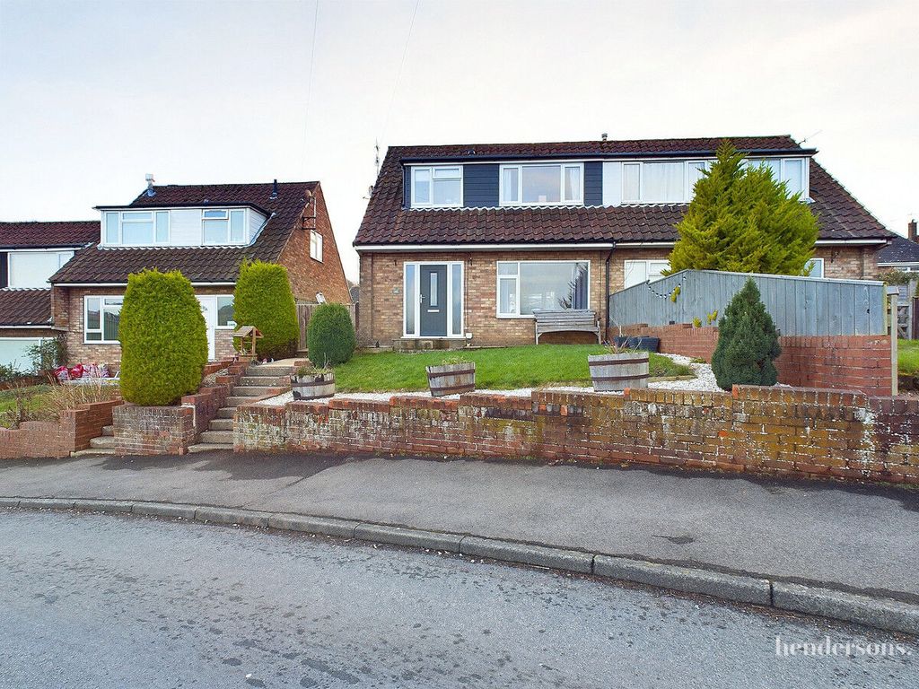 Property photo 1 of 21