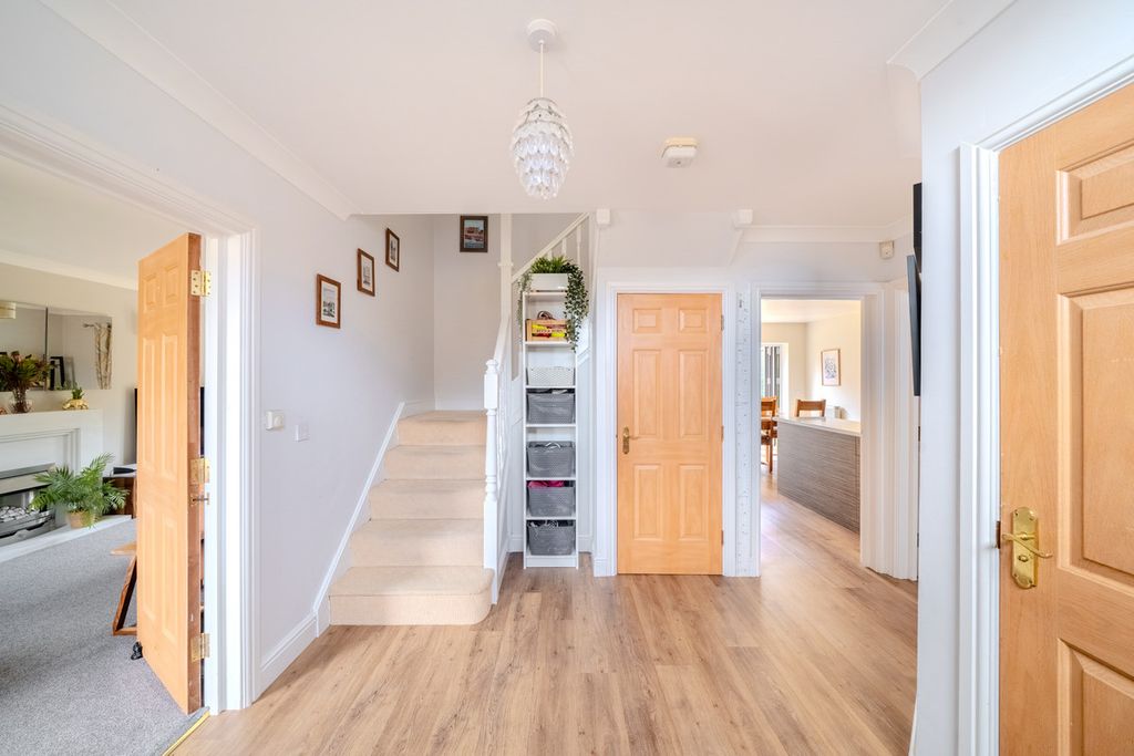 Property photo 2 of 38