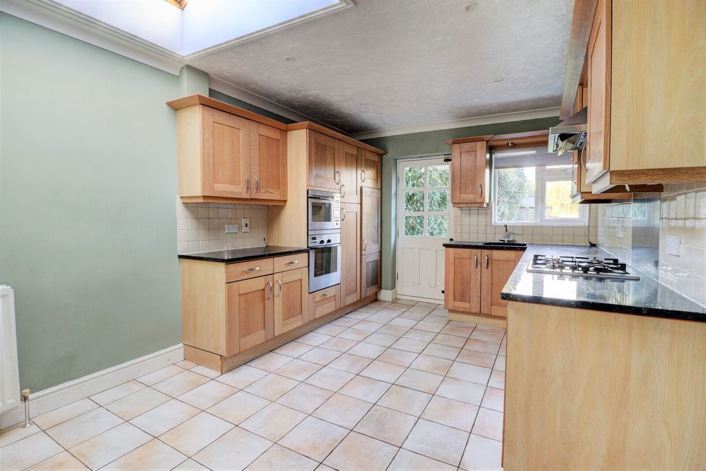 Property photo 3 of 16 Picture No. 04