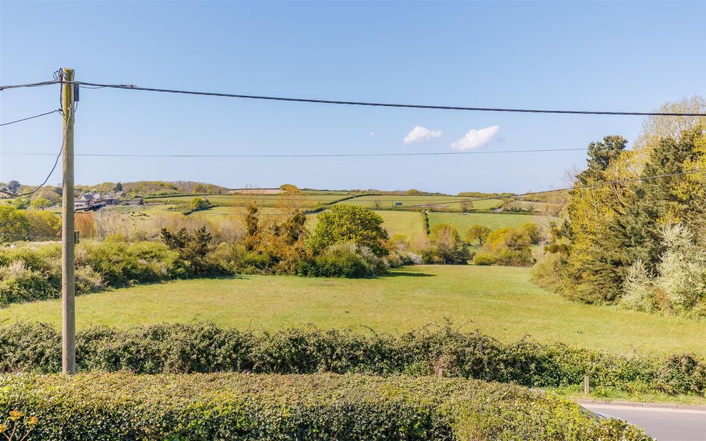 Property photo 2 of 32 Countryside Views