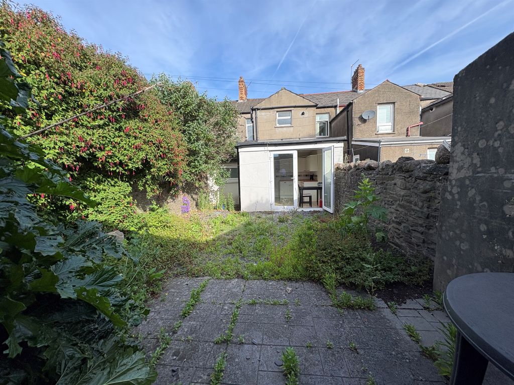 Property photo 3 of 20