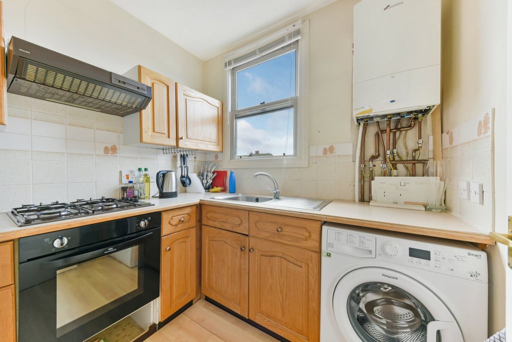 Property photo 3 of 13 Picture No. 05