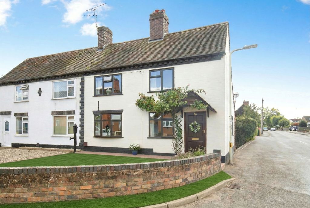 Property photo 1 of 21 Atterton Lane