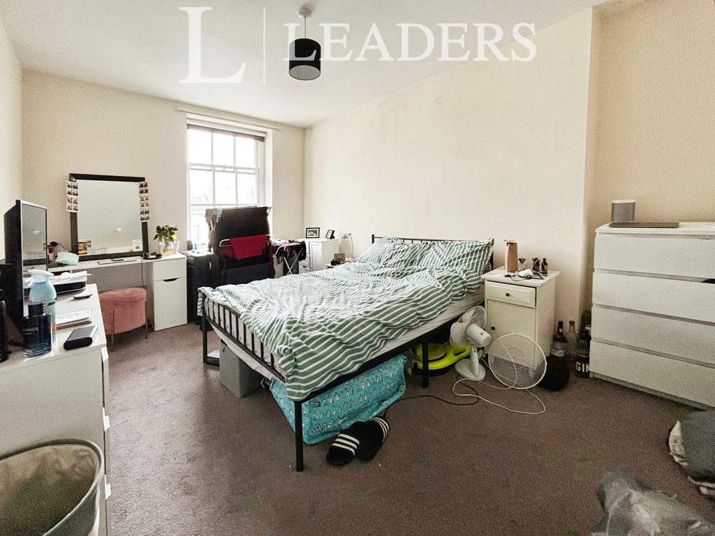 Property photo 3 of 6 3