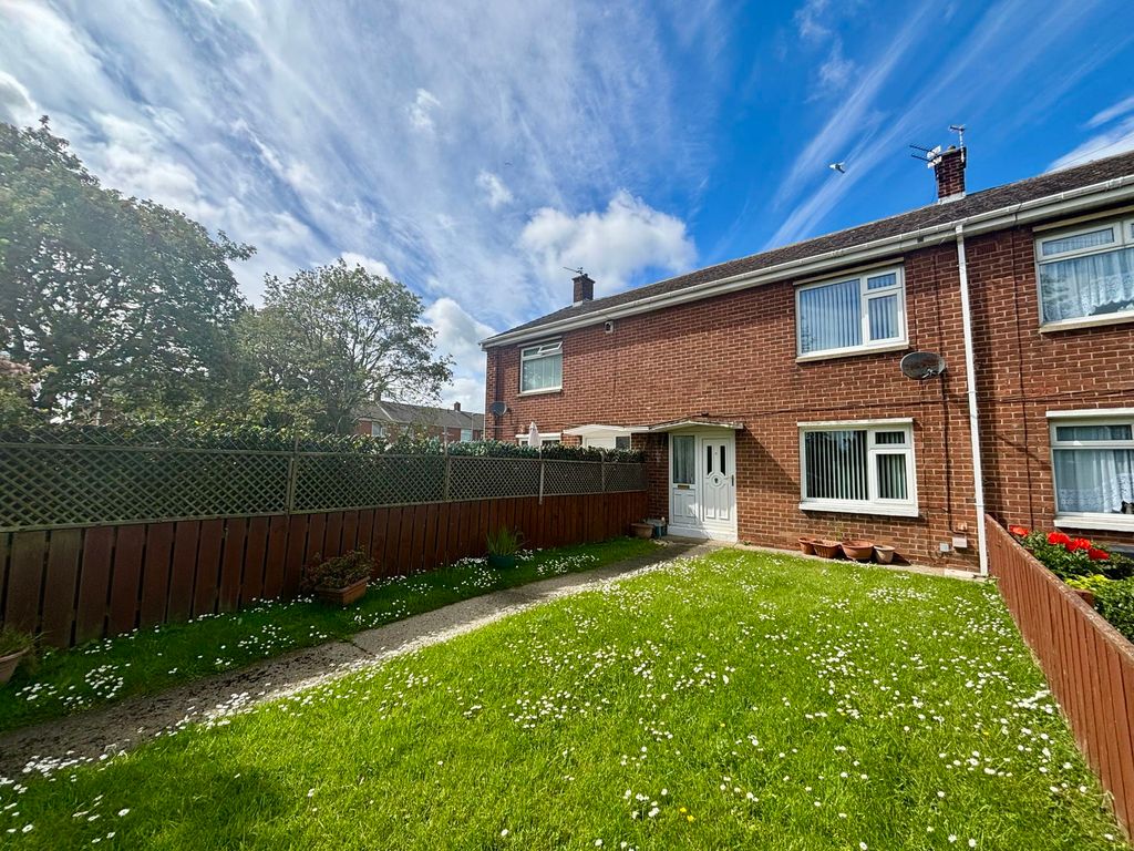 Property photo 1 of 11