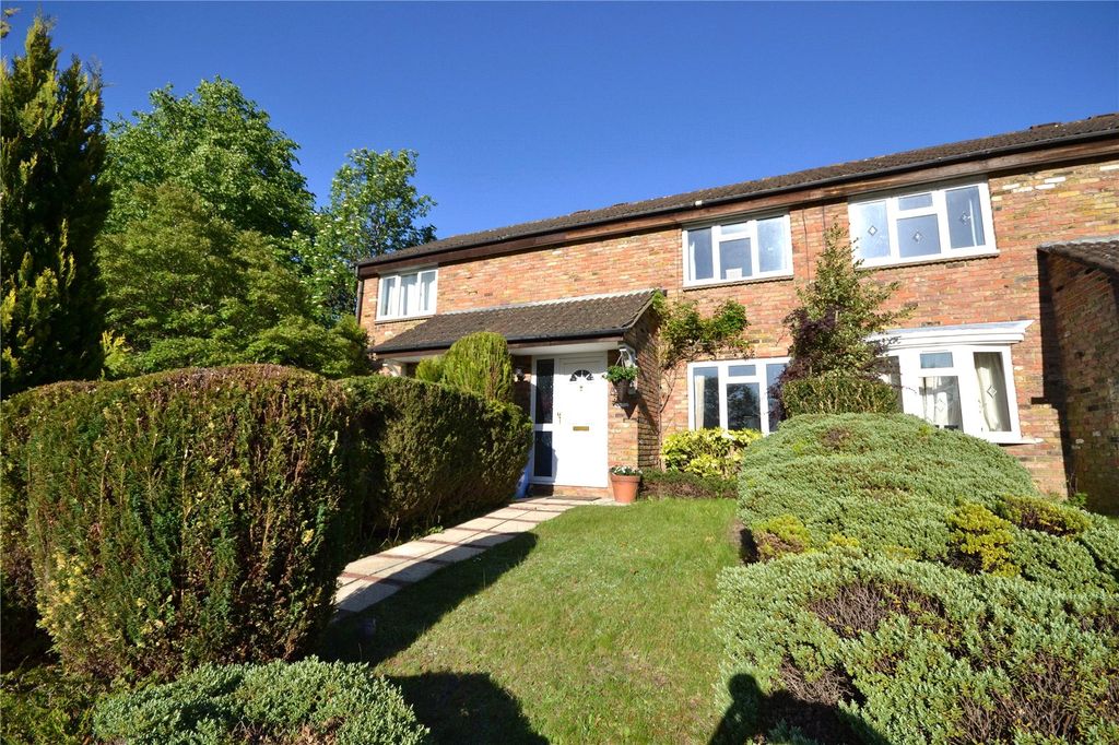 Property photo 1 of 8 Front