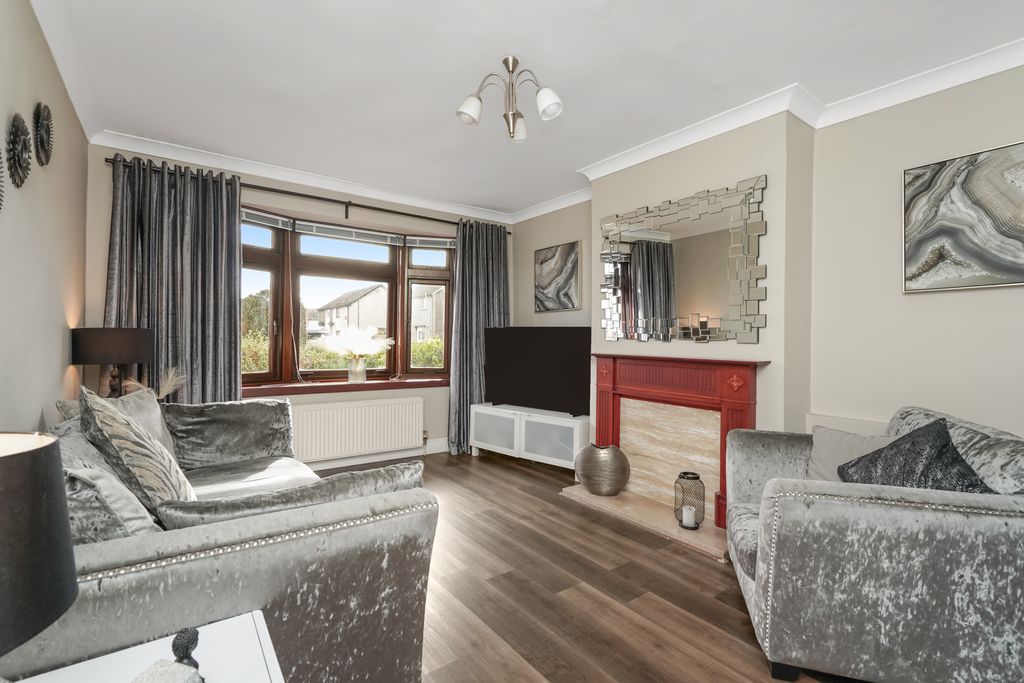 Property photo 2 of 11 Property Image 2