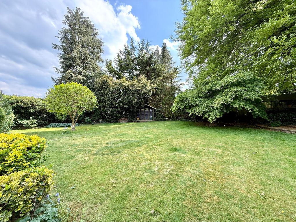 Property photo 2 of 16